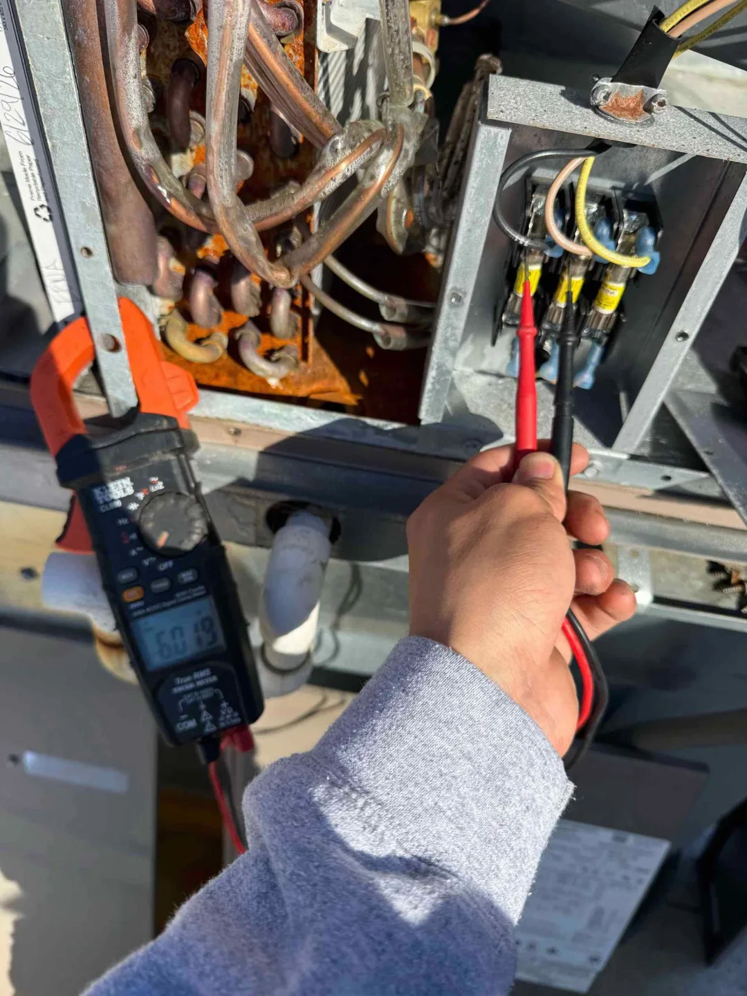 Electrical diagnostic meter in use in Myrtle Beach